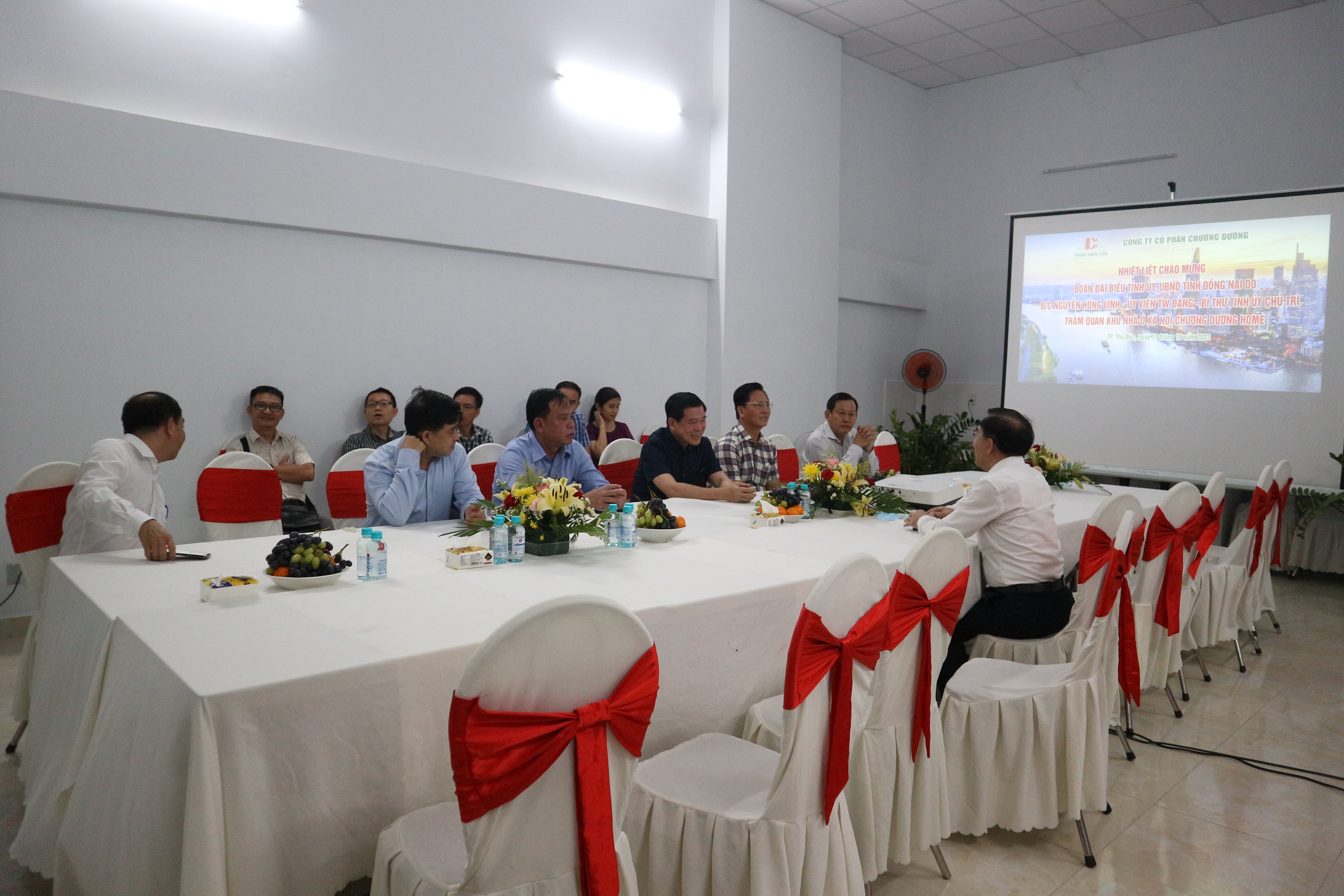 ĐOÀN ĐẠI BIỂU TỈNH ỦY - UBND TỈNH ĐỒNG NAI THAM QUAN DỰ ÁN NHÀ Ở XÃ HỘI CHƯƠNG DƯƠNG HOME