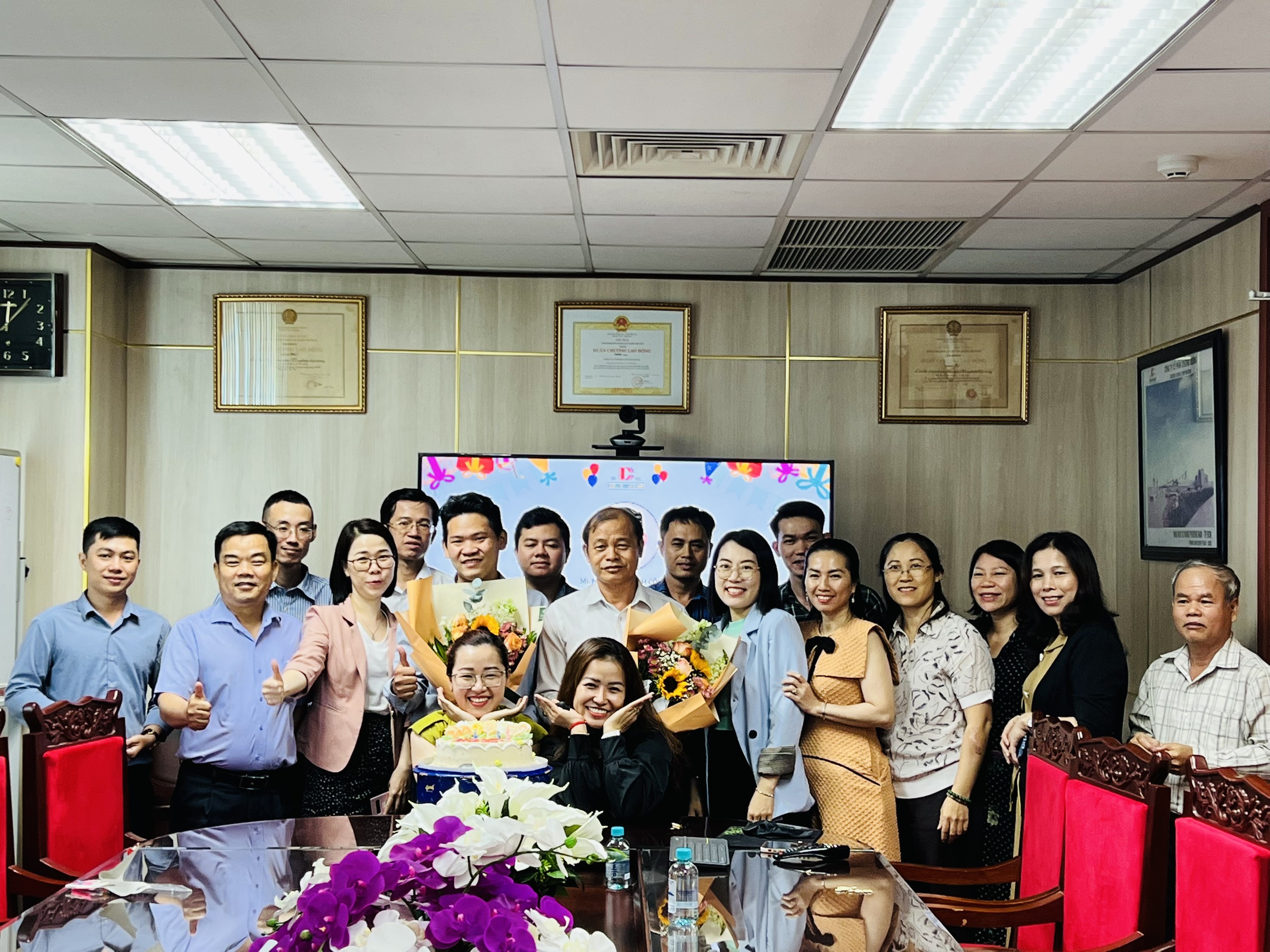 Mừng sinh nhật các thành viên CDC trong tháng 2 năm 2023