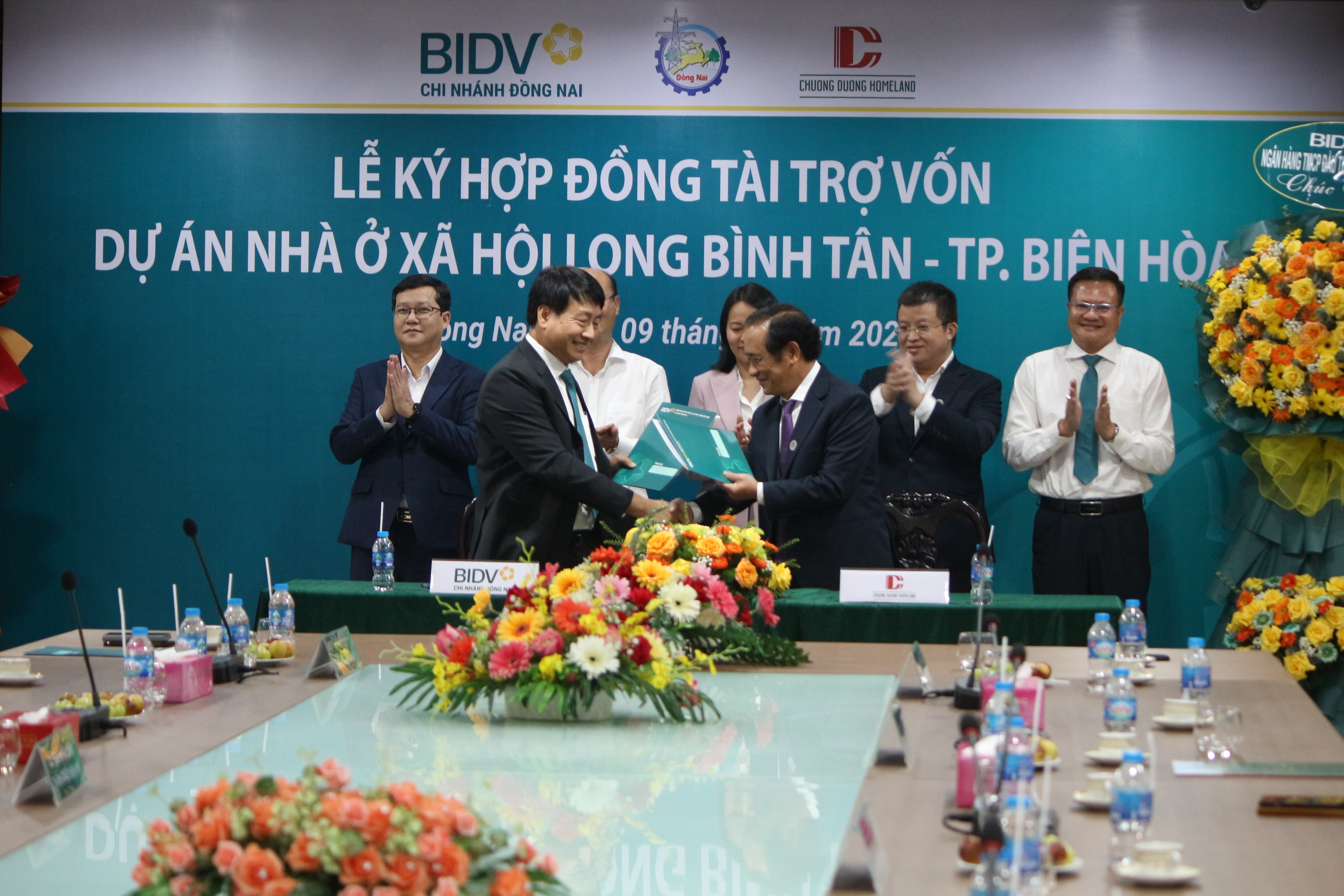 LỄ KÝ KẾT HỢP ĐỒNG TÀI TRỢ VỐN DỰ ÁN NHÀ Ở XÃ HỘI LONG BÌNH TÂN